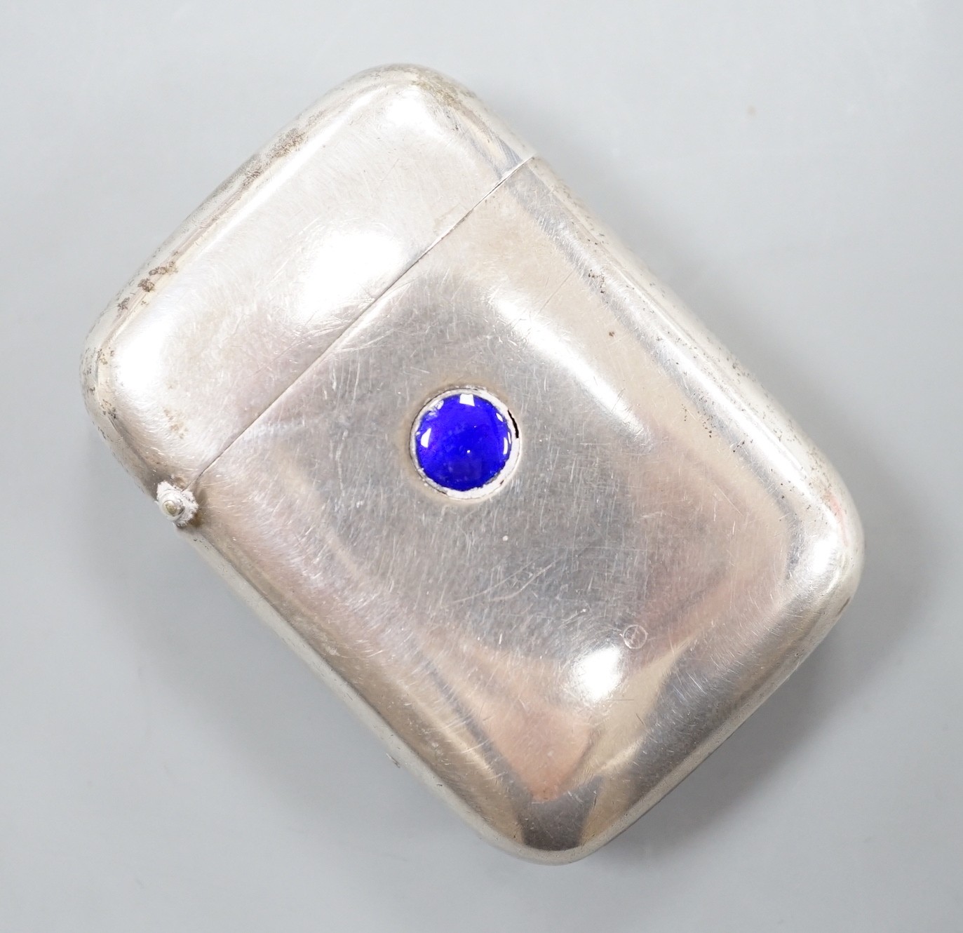 A late Victorian silver and enamel push button vesta case, Frederick Edmonds, London, 1898, 51mm.